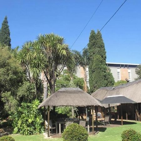 Aero Airport Lodge Kempton Park Bagian luar foto