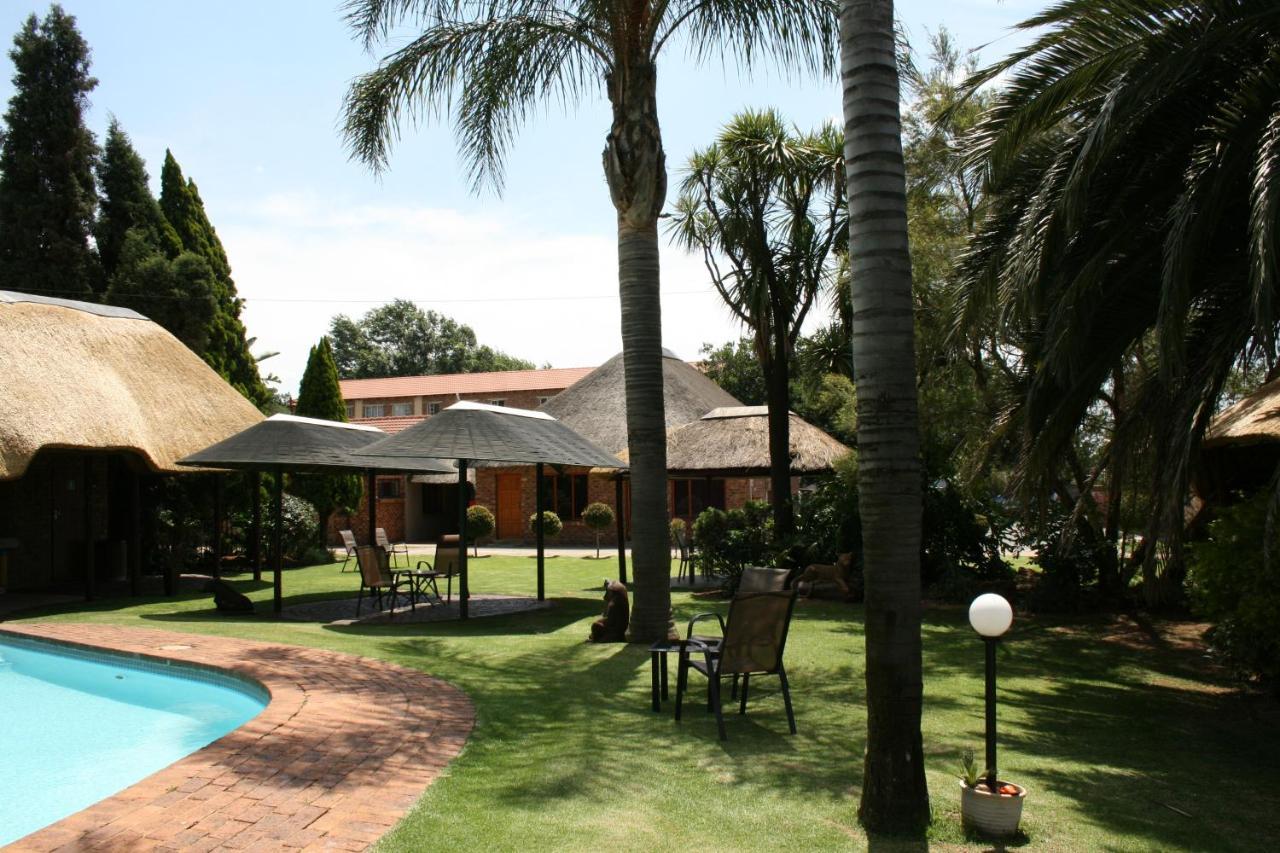 Aero Airport Lodge Kempton Park Bagian luar foto