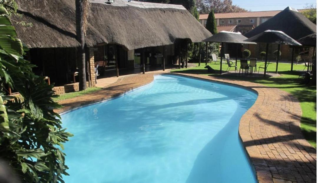 Aero Airport Lodge Kempton Park Bagian luar foto